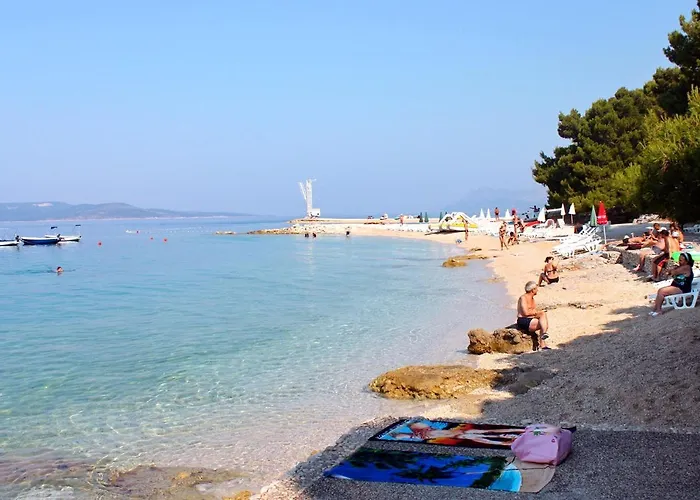 Appartement With Parking Space - 6696 *