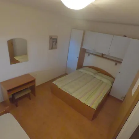 Apartment With Parking Space - 6696 Makarska