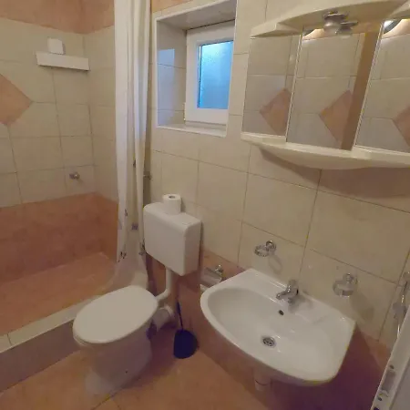 Apartment With Parking Space - 6696