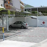 With Parking Space - 6696 Makarska