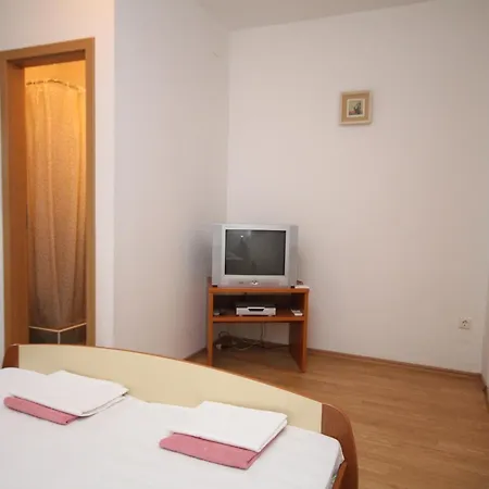 Apartment With A Parking Space - 6696